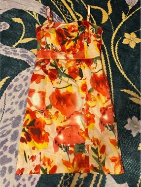 Kristin Davis sweetheart neckline cotton floral dress
